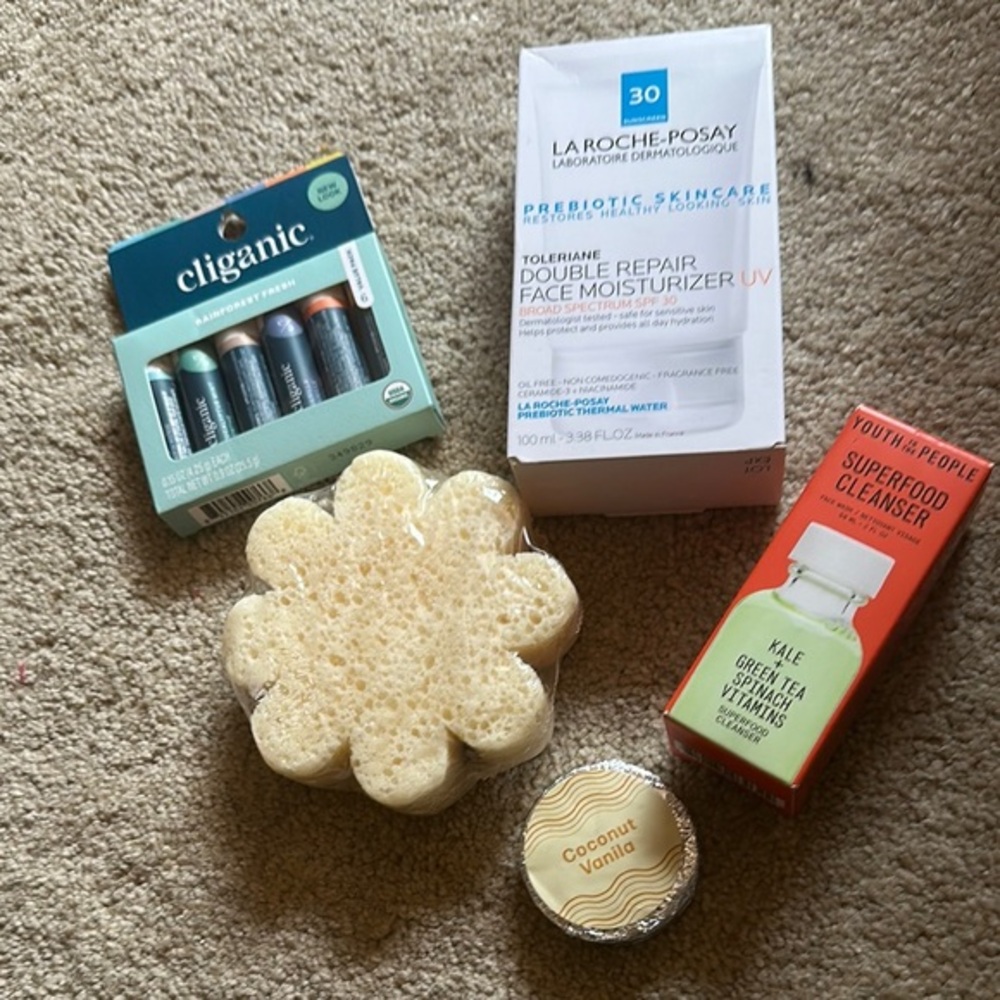 Skincare and Beauty Set with Face Moisturizer and Cleanser